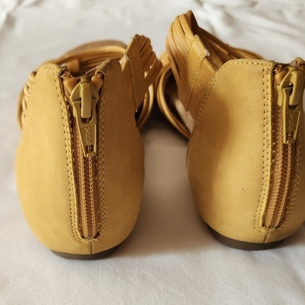 Giani Bernini sandals sz 6 M yellow gently worn - Picture 3 of 6